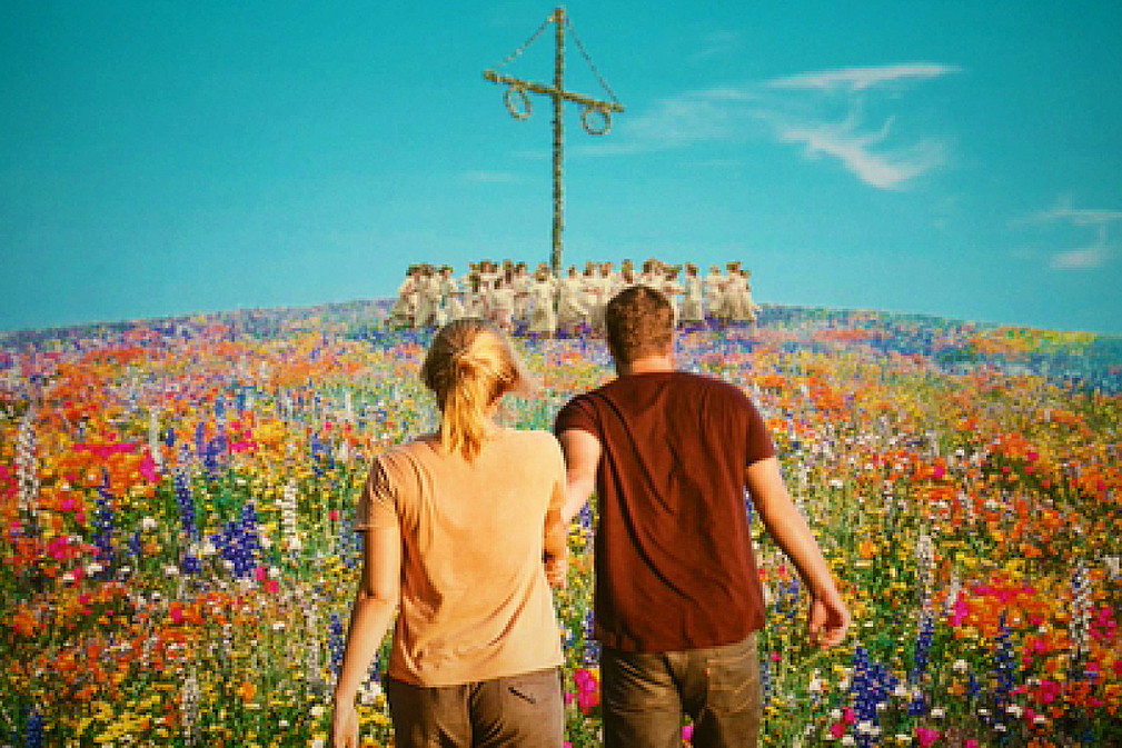 Film Midsommar. W biały dzień plakat