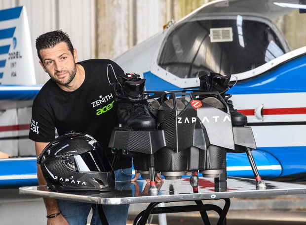 Franky Zapata testuje Flyboard