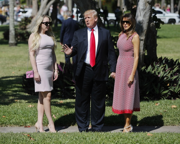 Trumpowie sp?dzaj? Wielkanoc w Palm Beach