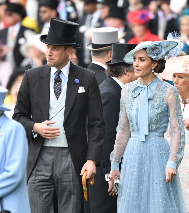 Rodzina krůlewska na wy?cigach w Ascot