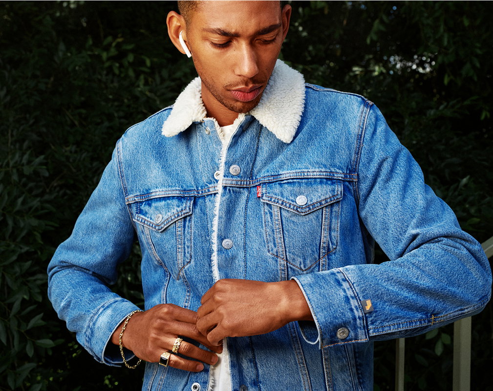 Kurtka z Levis’a z technologią Google o nazwie Jacquard