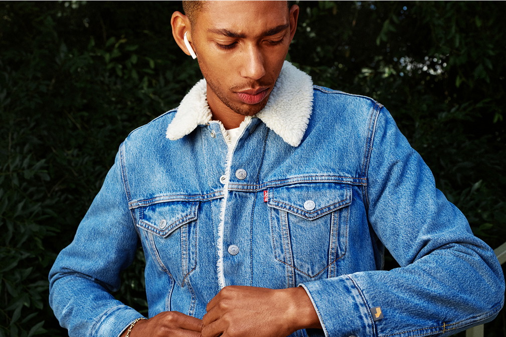 Kurtka z Levis’a z technologią Google o nazwie Jacquard