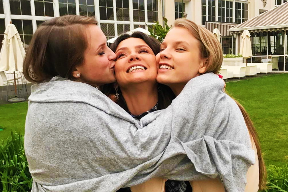 Kinga Rusin, Kinga Rusin z córkami