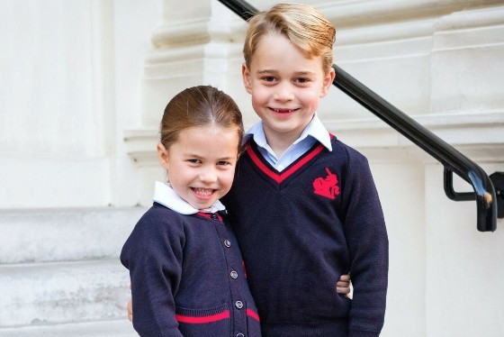 EN_01392409_0010 George, Charlotte