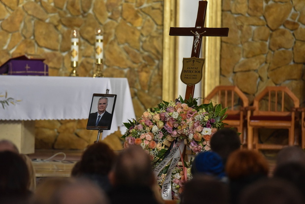 Pogrzeb Janusza Dzi?cio?a