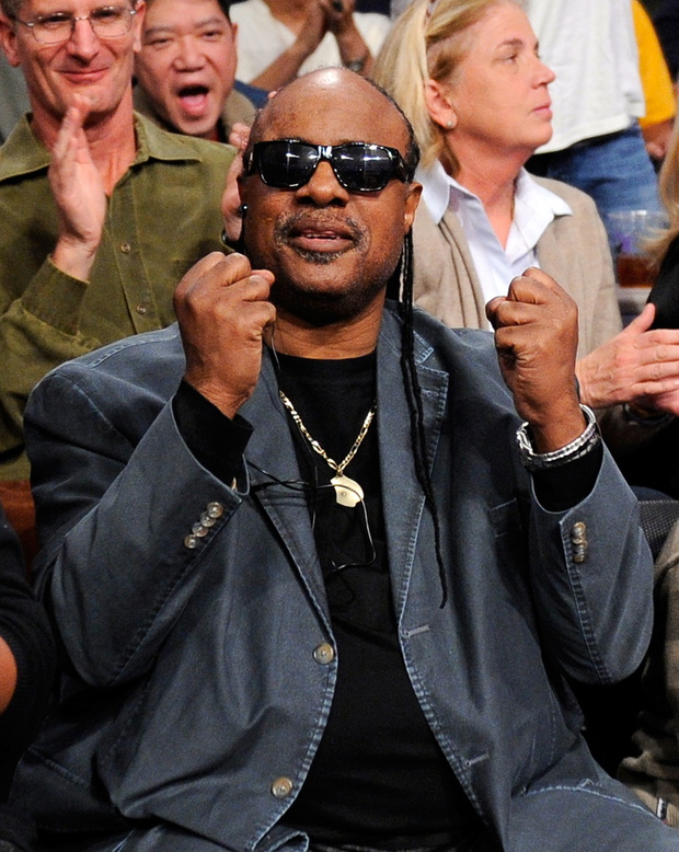 New York Knicks v Los Angeles Lakers
