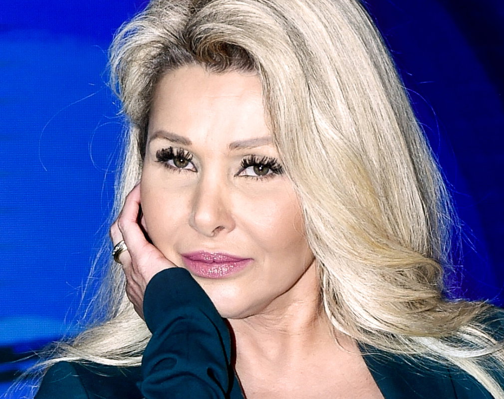 Aldona Orman, 28