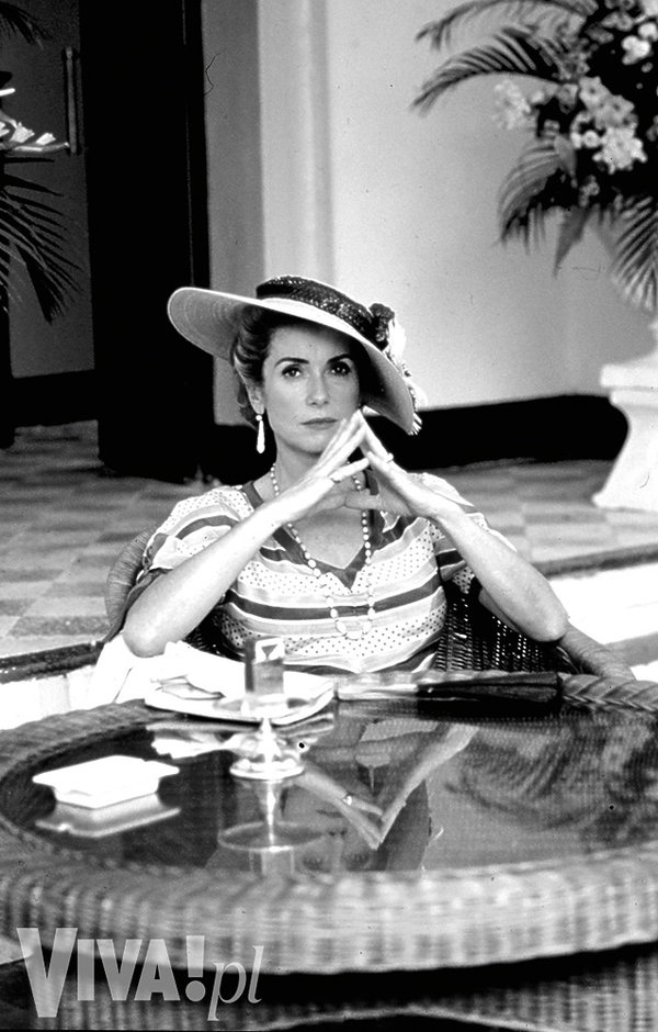 catherine-deneuve-w-filmie-indochiny-1992-rok-viva-sierpien-2016-372745-GALLERY600-9f6efe1