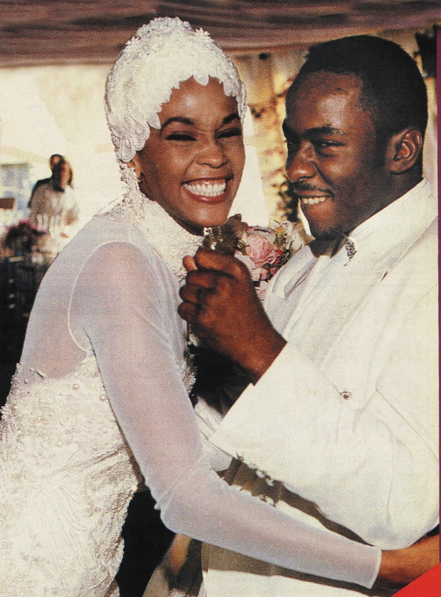 Zdj?cia ze ?lubu Whitney Houston i Bobbiego Browna