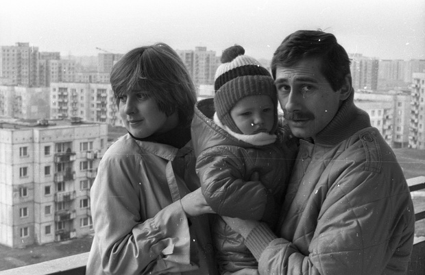 Ewa Czarniecka i Andrzej Strzelecki z córk¹ Joann¹