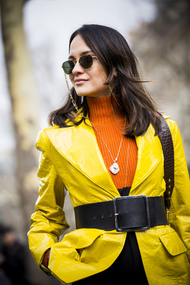 Street Style : Paris Fashion Week Womenswear Fall/Winter 2018/2019 : Day Nine