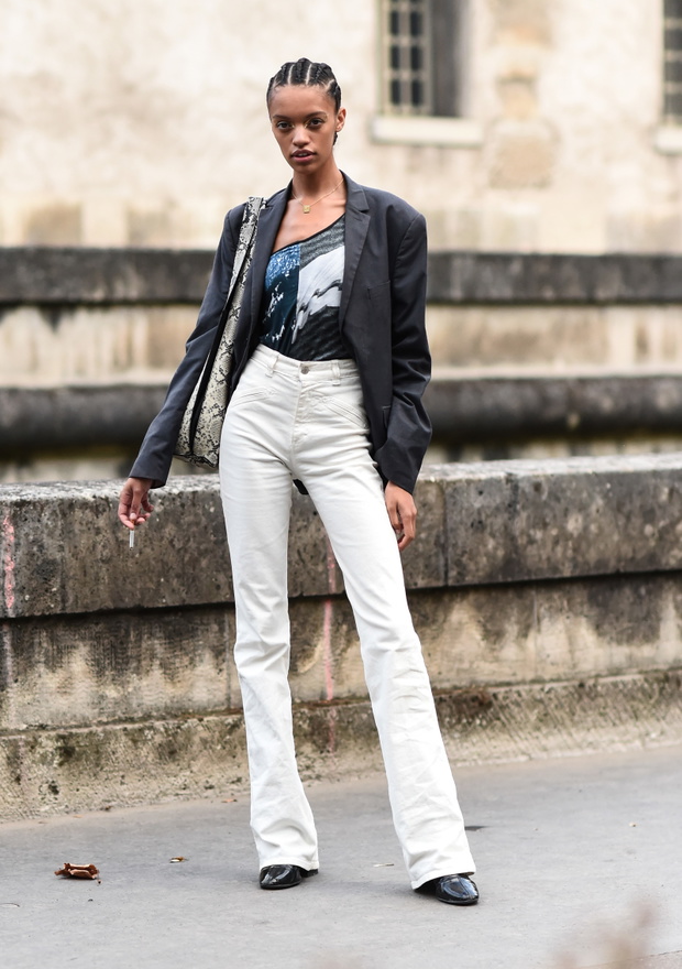 Street Style : Paris Fashion Week - Womenswear Spring Summer 2020 : Day Seven