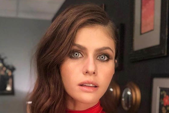 oczy2.aktorka-alexandra-daddario-2020