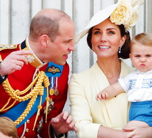 Książę Louis, księżna Kate, książę William