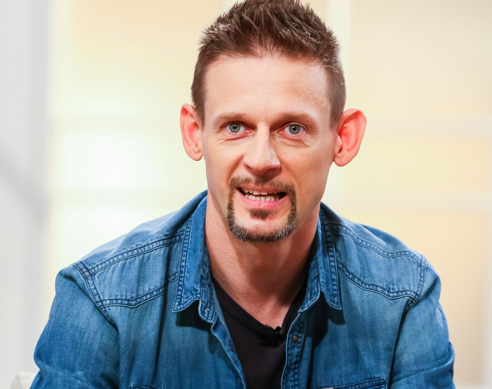 Ani Mru Mru, Michał Wójcik