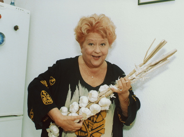 scena z: Danuta Rinn
SK: Polska 2001, kuchnia, czosnek
fot. ¯yburtowicz/AKPA