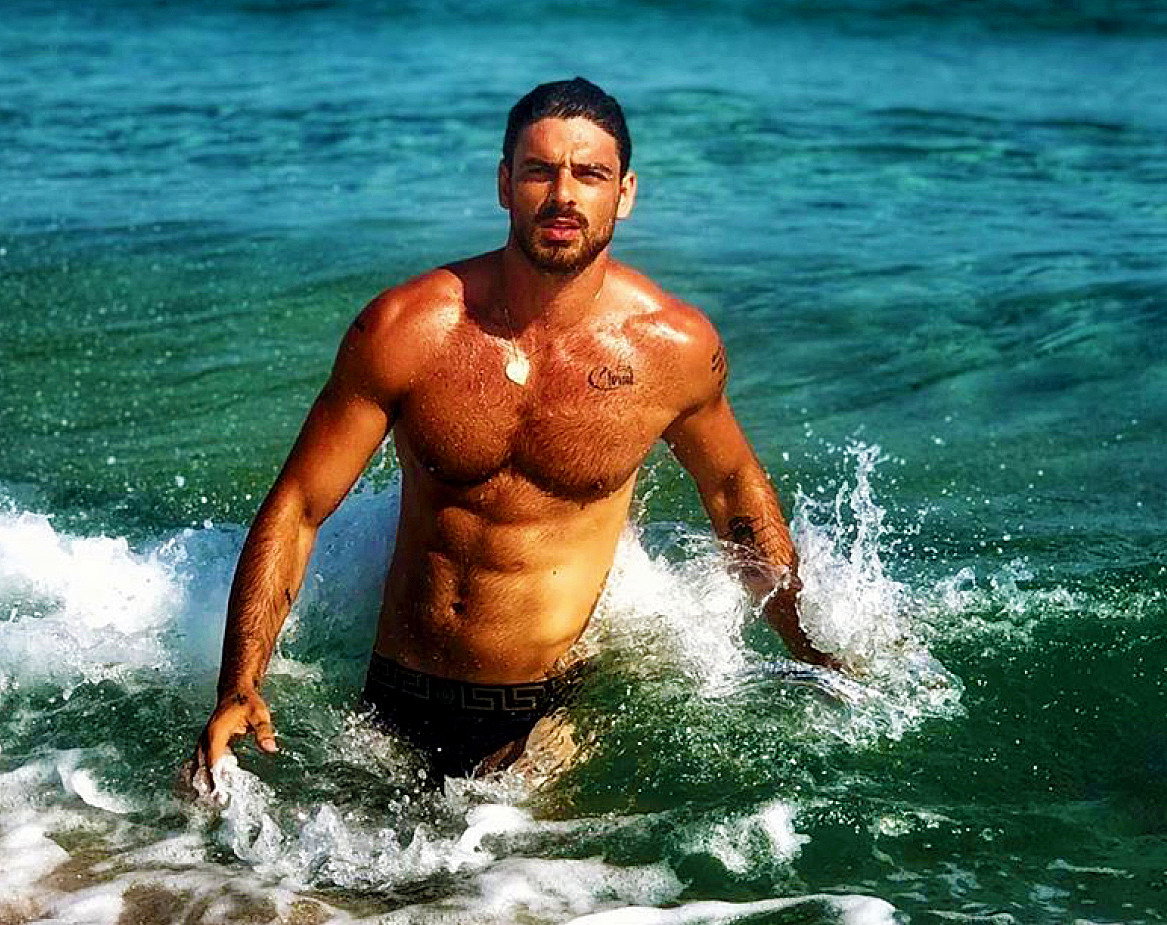 Michele Morrone, 18