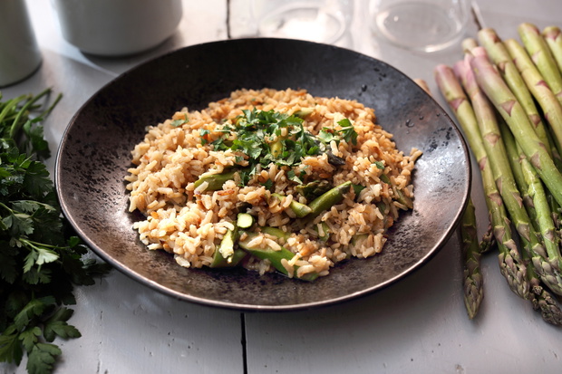 Dieta warzywna. Risotto ze szparagami.