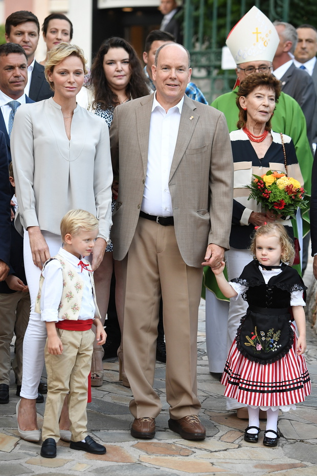 Monaco Annual Picnic In Le Parc Princess Antoinette