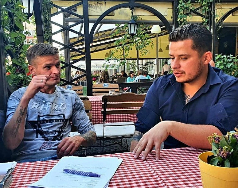 rafał Collins, Tomasz Komenda