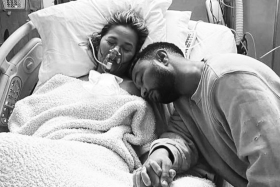 Chrissy Teigen i John Legend
