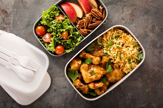 Lunch boxes with food ready to go