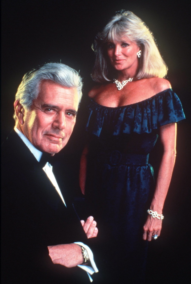 John Forsythe als Blake Carrington und Linda Evans als seine Frau Krystle