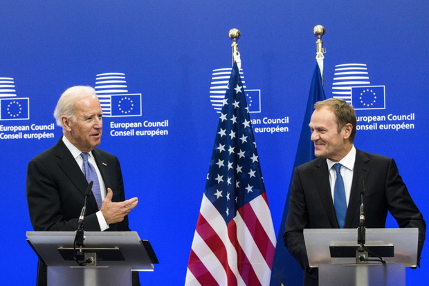 Wiceprezydent USA Joe Biden i Donald Tusk