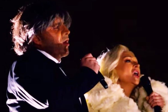 Czadoman jako Andrea Bocelli