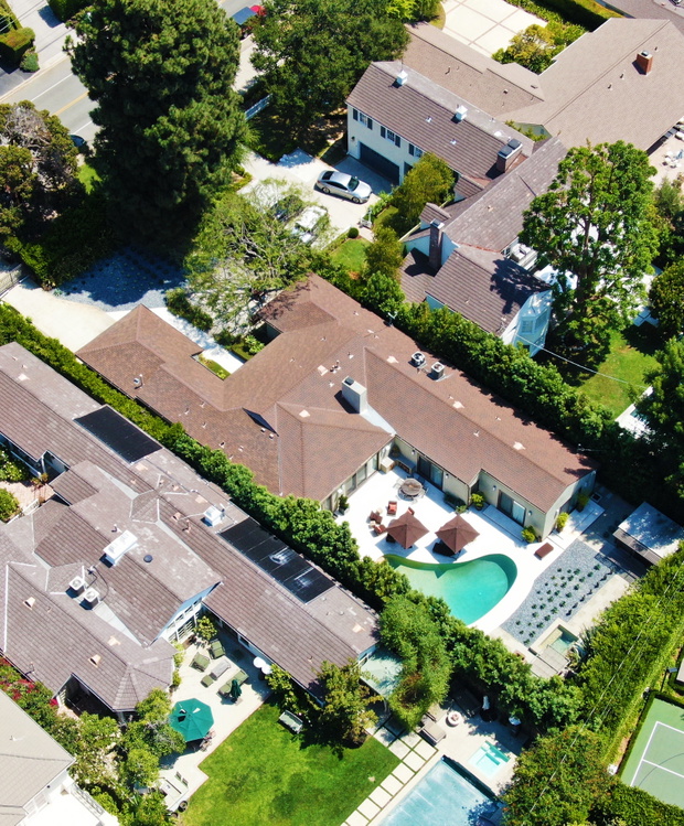 *EXCLUSIVE* Kamala Harris eyes nearly $3million profit on LA home