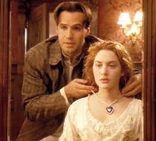 Billy Zane w Titanicu jako narzeczony Rose