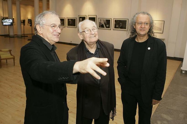 viva-photo-awards-2009-ryszard-horowitz-andrzej-wajda-275373-GALLERYBIG-a2cbe72