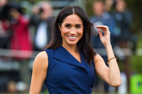 księżna Meghan pierścionek
