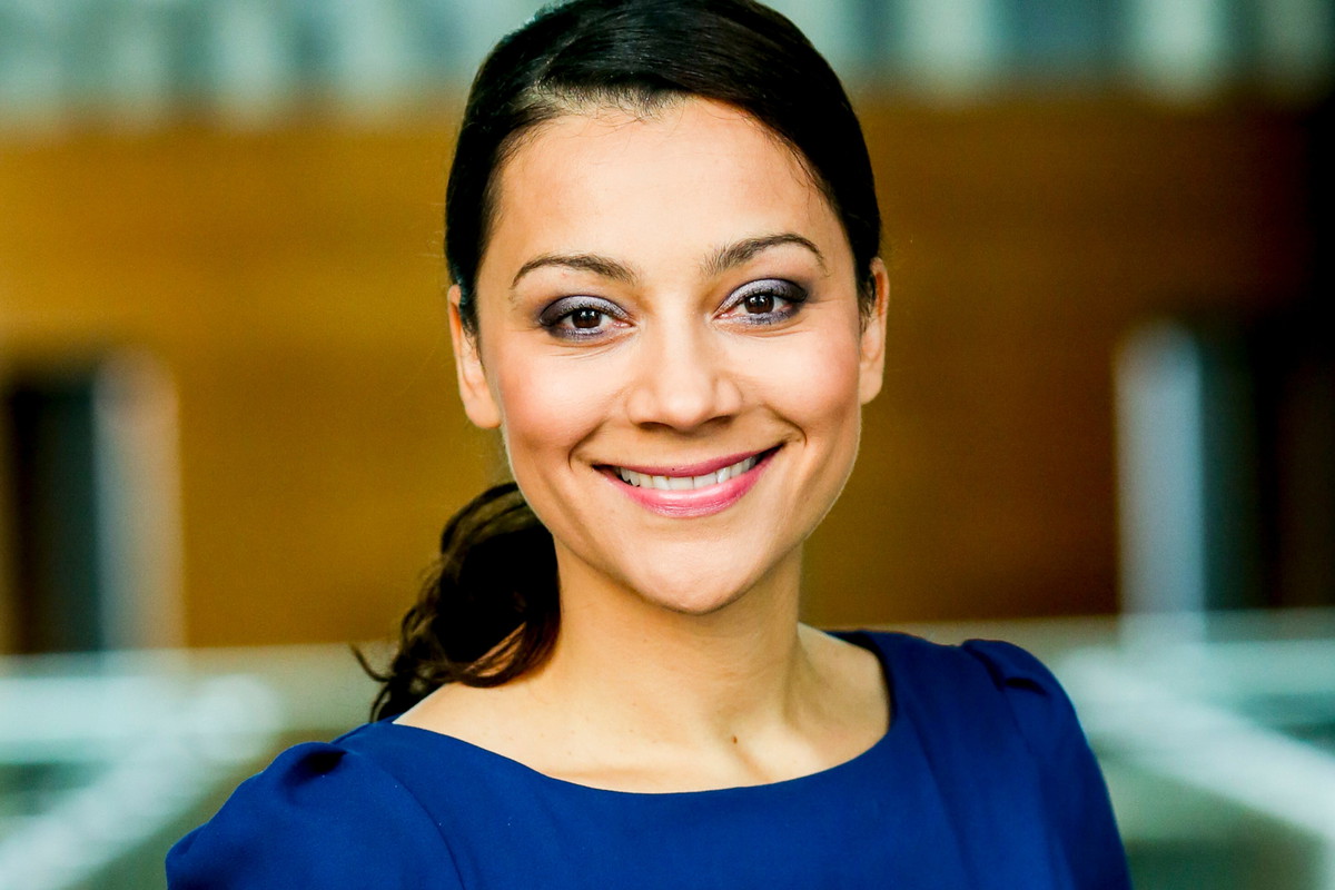 forum-0427036230, Klaudia Carlos