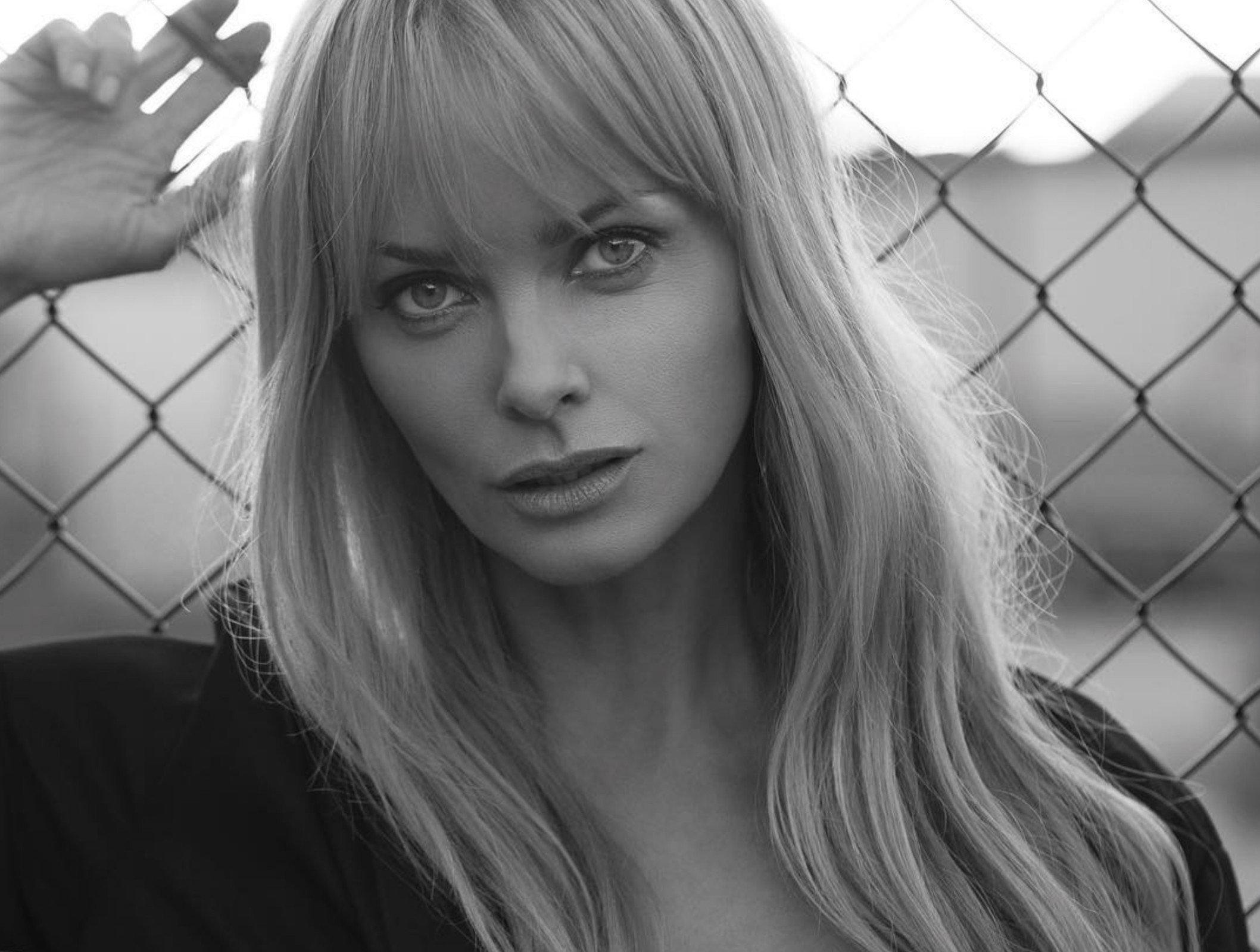 izabella-scorupco-1