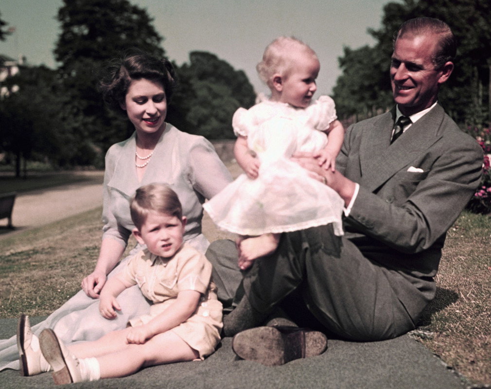 GettyImages-515428964, Elżbieta II, książę Filip, dzieci