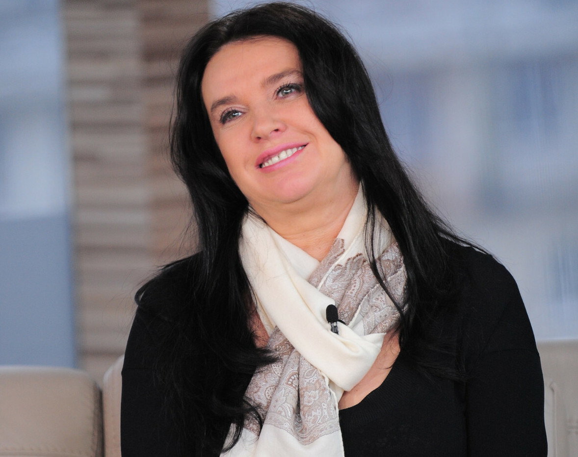 EN_00941977_0008, Ewa Krawczyk, wzruszający gest na pogrzebie szwagra