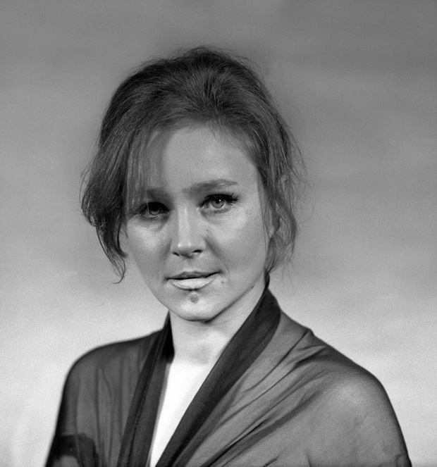Anita Dymszowna, aktorka