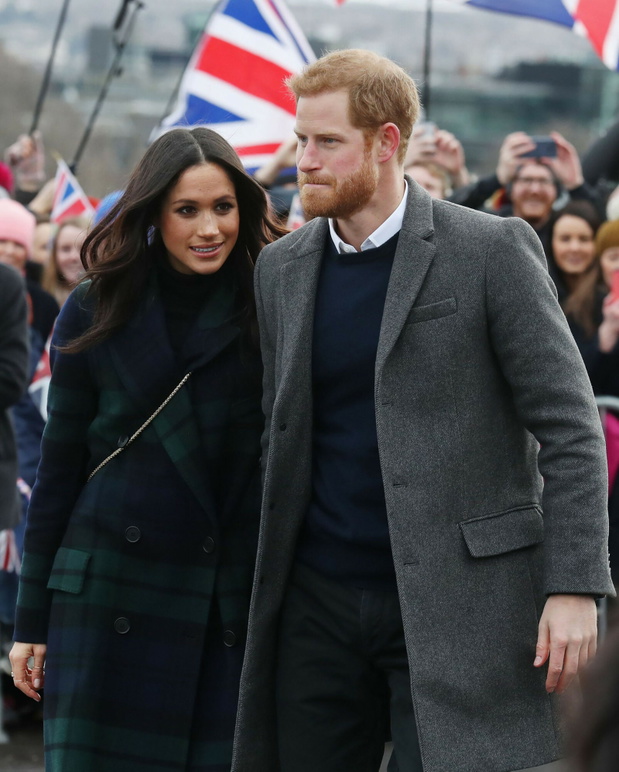 Ksi??? Harry i Meghan Markle w Edynburgu