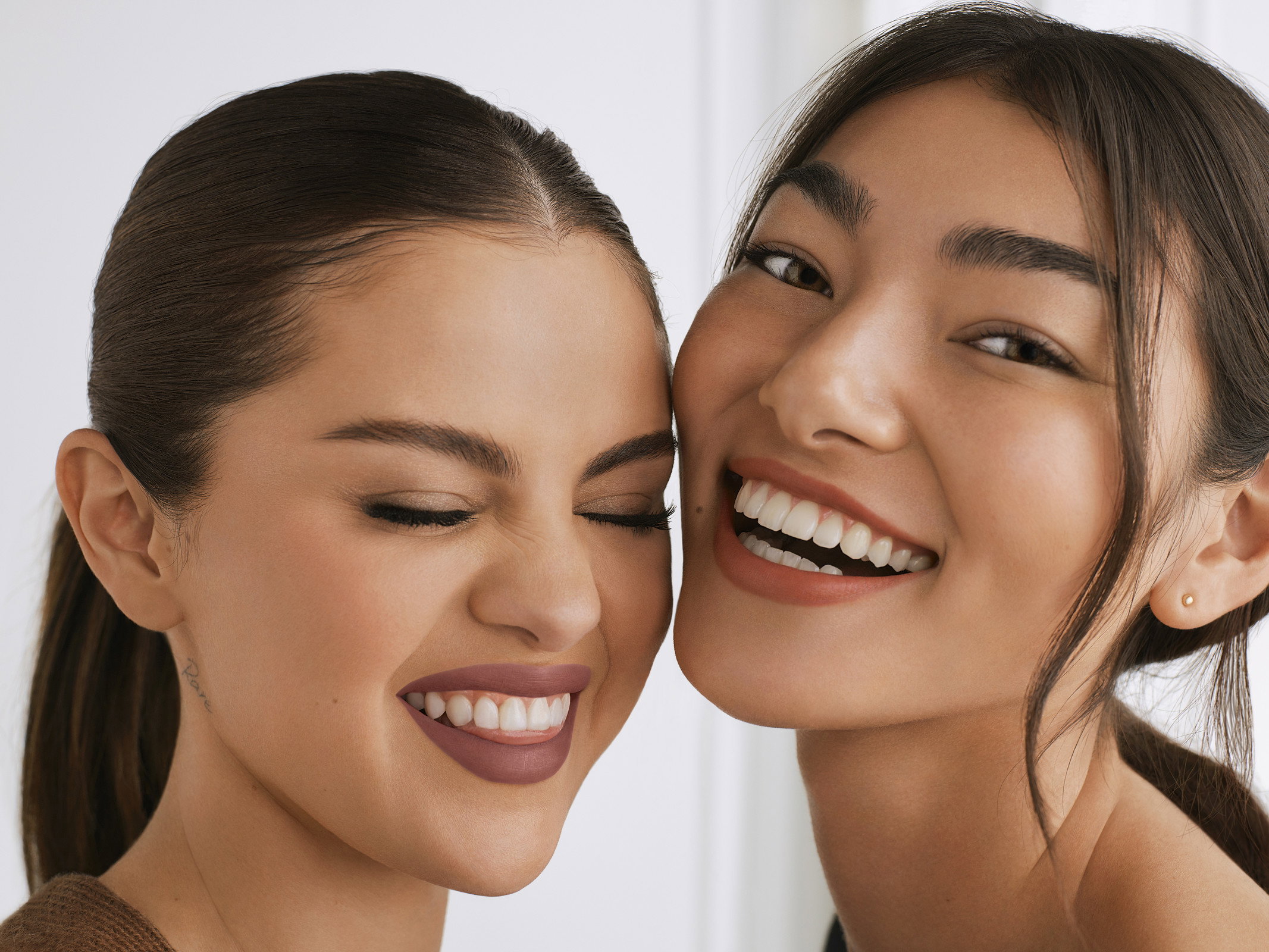 Gates_Rare_Selena_Jess_Duo_Shot12_048_F6