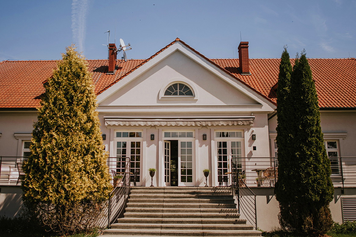 Weranda Home, Weranda Family