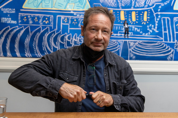 Town Hall Seattle Hosts David Duchovny With Jess Walter For His New Book "The Reservoir"