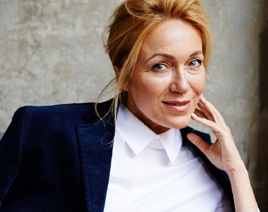 Marzena Mróz-Bajon, pisarka