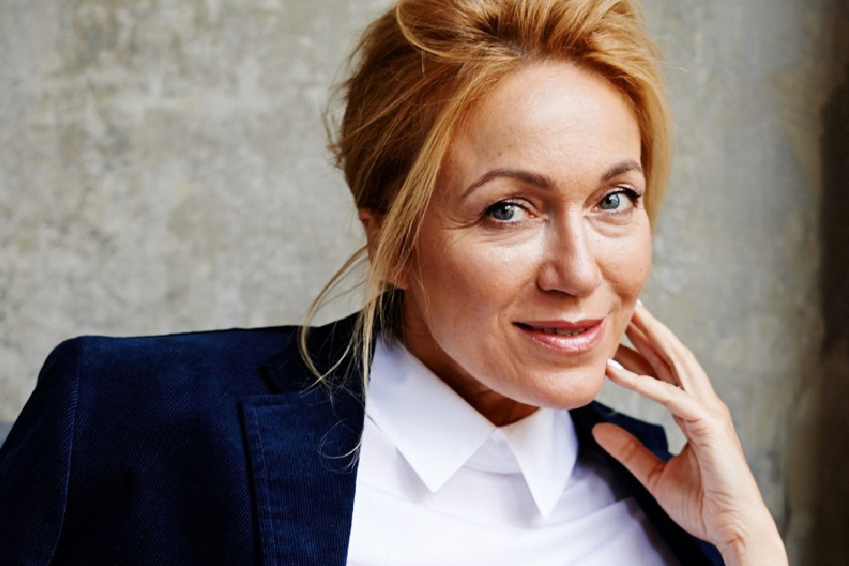 Marzena Mróz-Bajon, pisarka