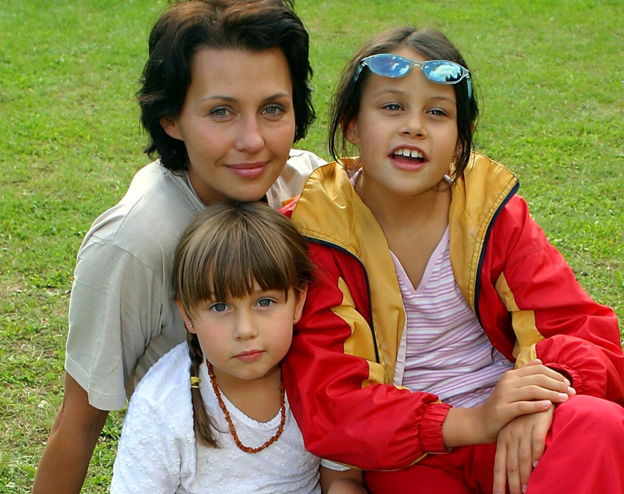 Anna Popek, córki Oliwia i Małgorzata