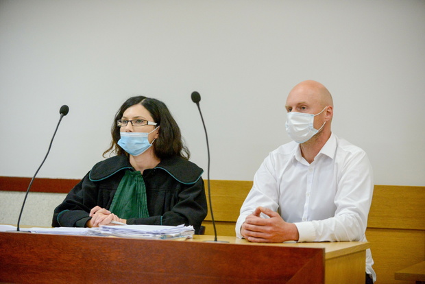 Rozprawa Krzysztof Igor Krawczyk kontra Ewa Krawczyk w Zgierzu
