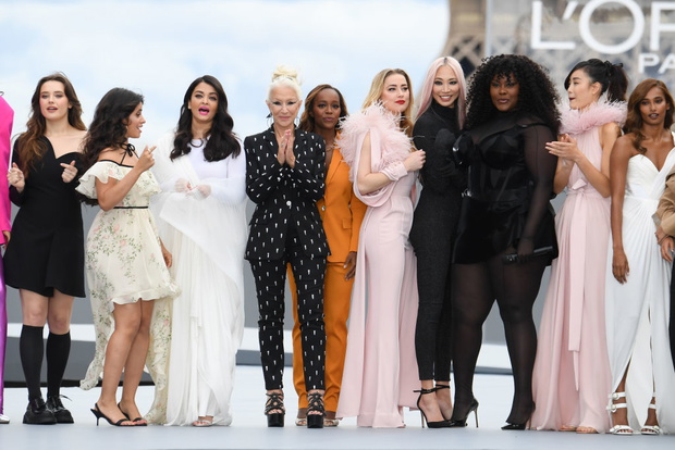 "Le Defile L'Oreal Paris 2021" : Runway - Paris Fashion Week - Womenswear Spring Summer 2022