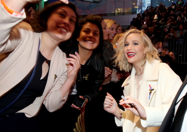 Samsung Celebrates The Premiere Of The Hunger Games: Mockingjay - Part 2