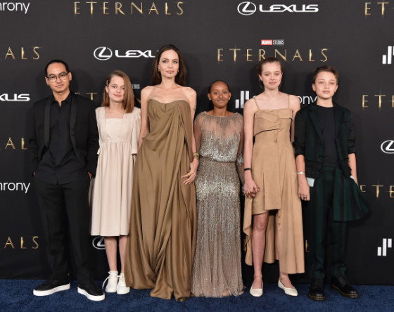 Angelina Jolie z dziećmi