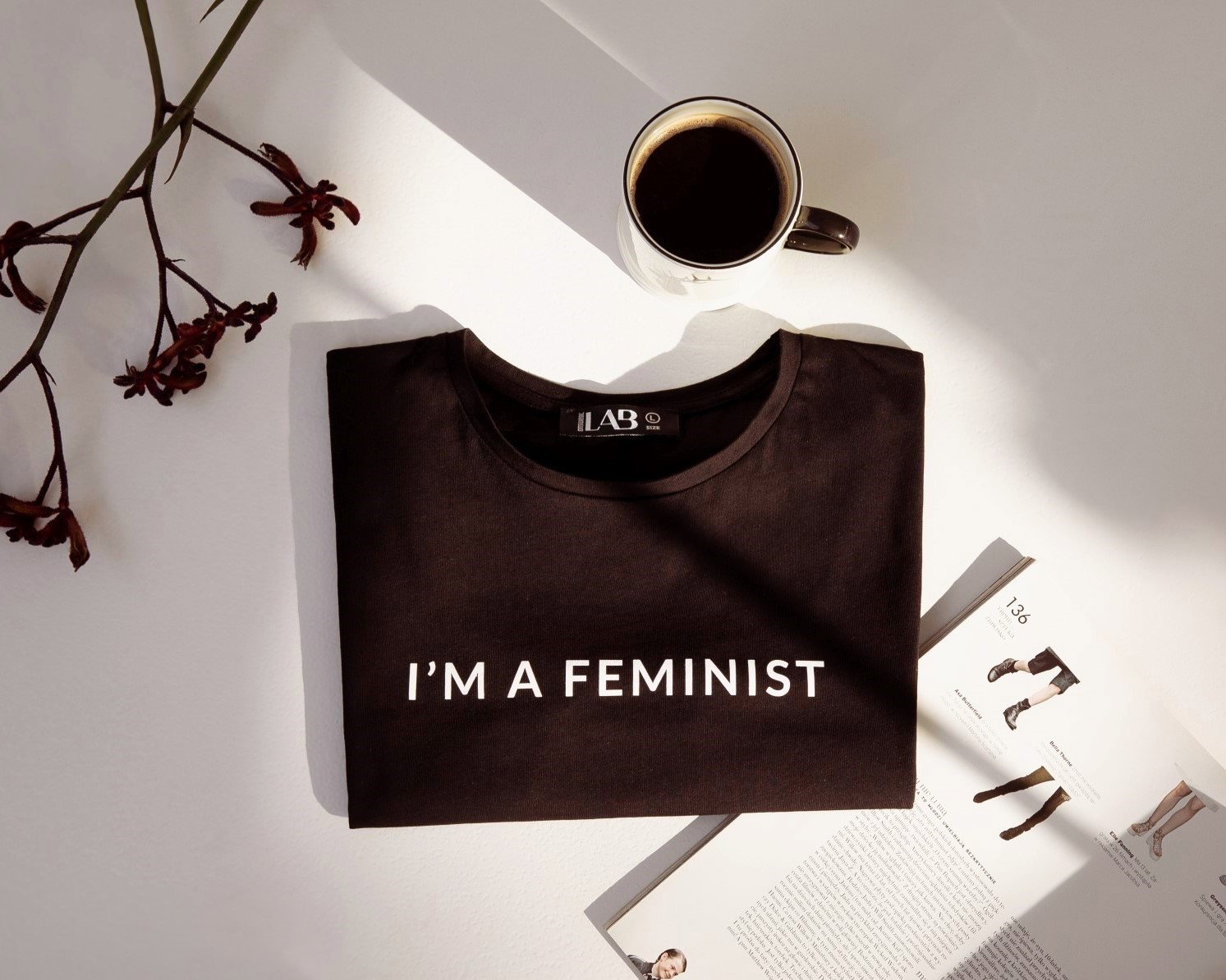 w-swiatowy-dzien-feminizmu-answearlab-zacheca-mezczyzn-do-okazania-wsparcia-kobietomjam2